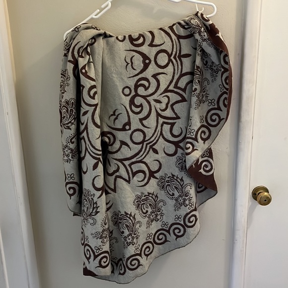 Reversible wrap - Picture 2 of 3